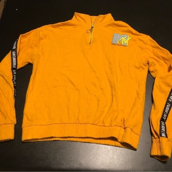 𝅺mtv Sweatshirt Womens Medium Mustard Yellow 1/4 Zip Mock Neck Long Sleeve Top - Picture 1 of 11